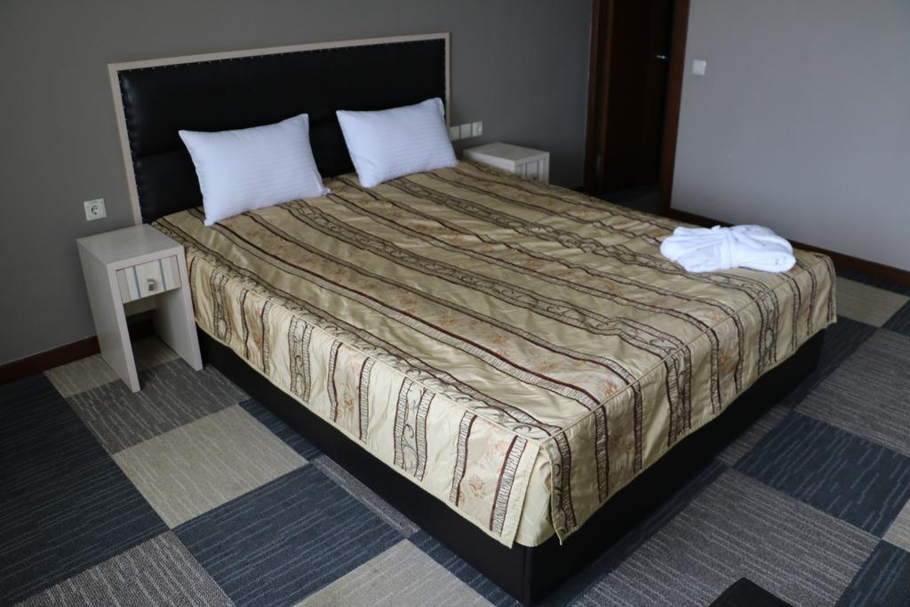 Aktau Hotel Esterno foto