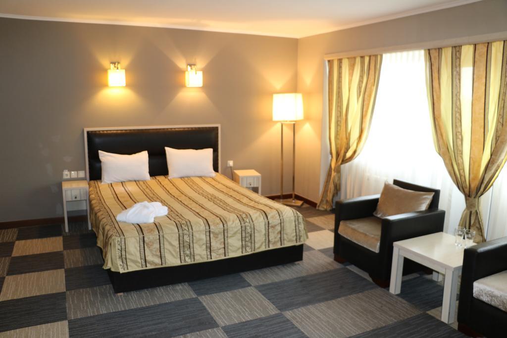 Aktau Hotel Esterno foto