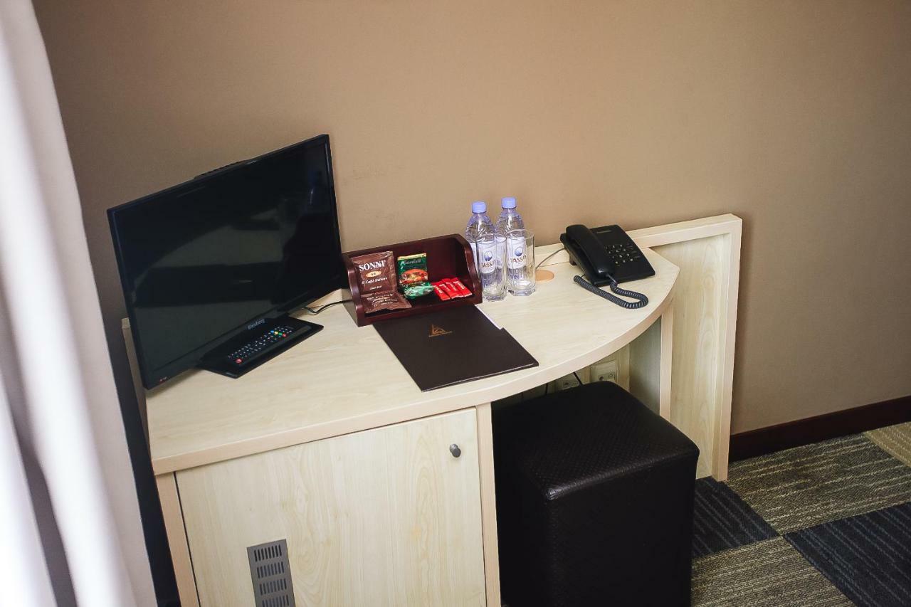 Aktau Hotel Esterno foto